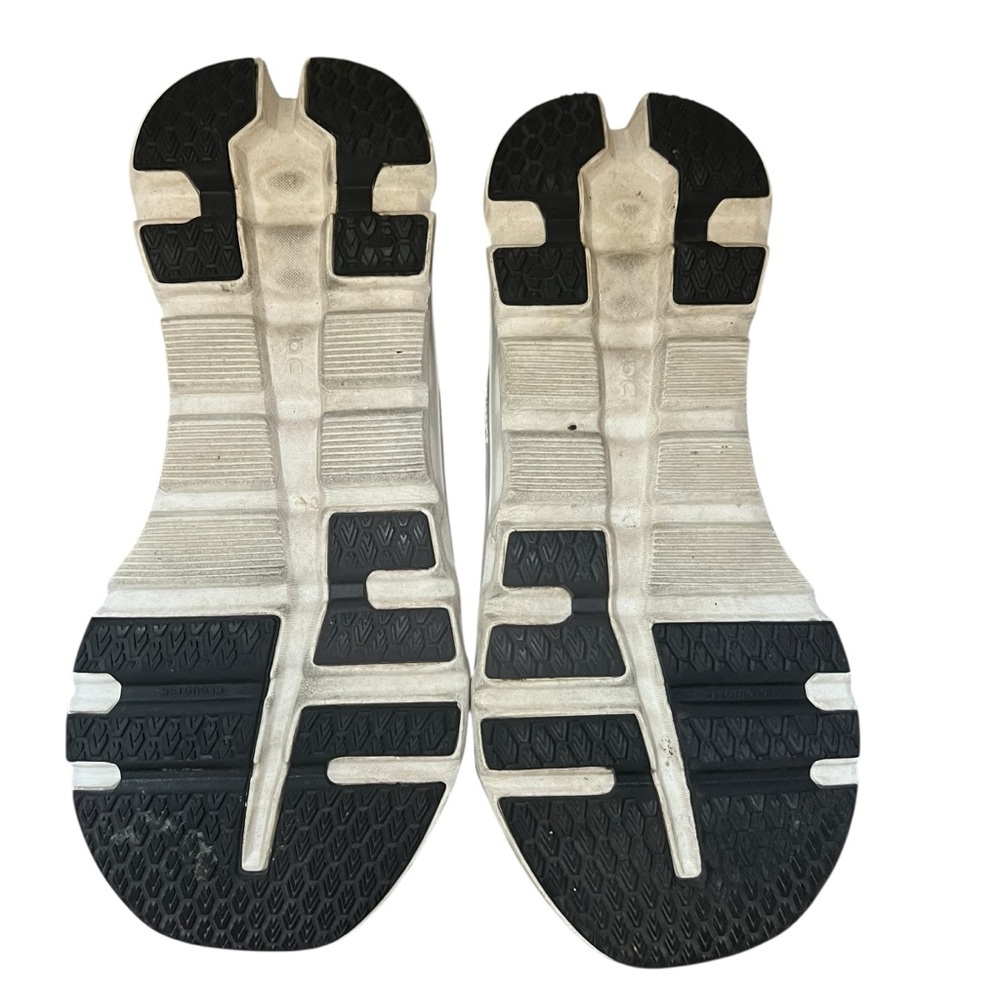 On Running Women’s Cloudrunner 2 Running Athletic Shoes US 9 Black Gray - Picture 10 of 11